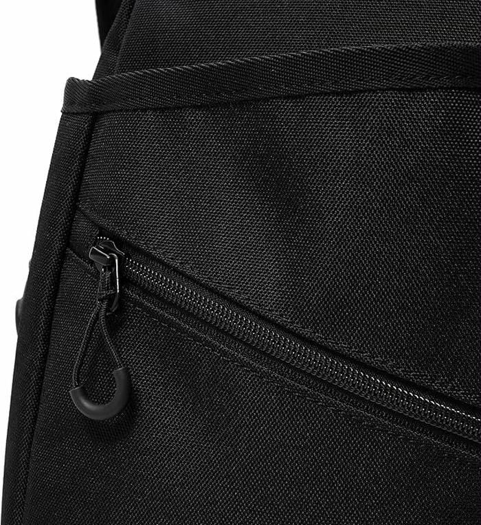 リュック型ラケットバッグのファスナー