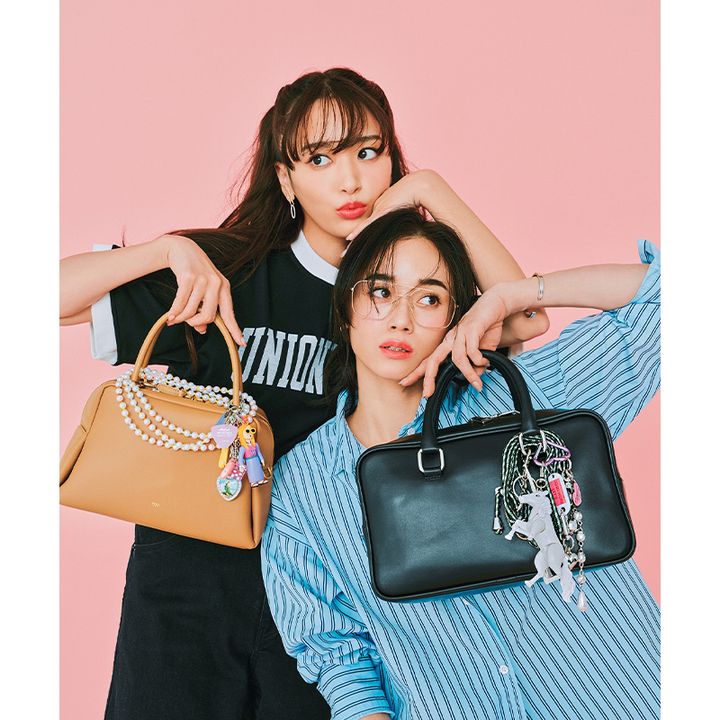 バッグに遊び心満点なじゃらづけチャーム