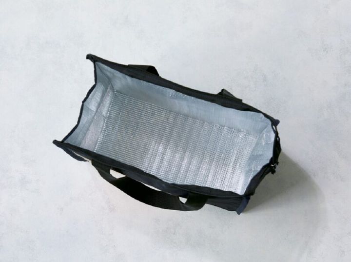 GLOW2025年7月号付録の保冷バッグ