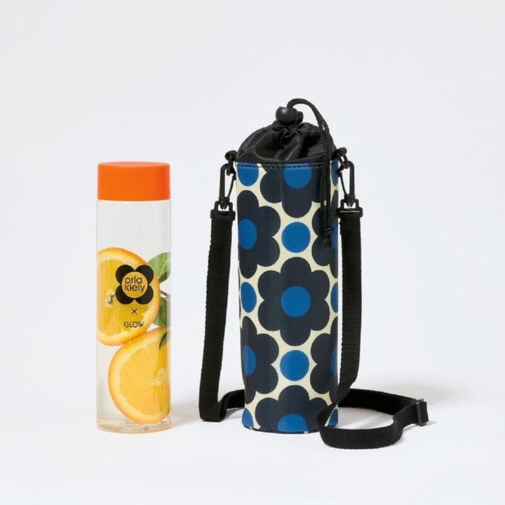 オーラ・カイリーのボトルと花柄保冷ボトルケース 雑誌GLOW付録