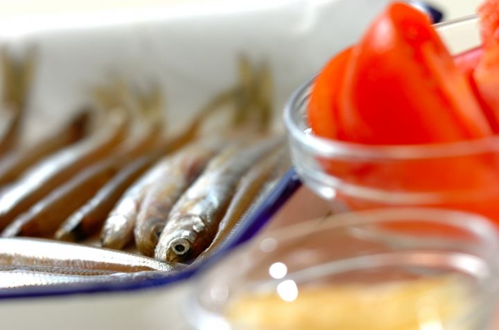 ワカサギのサクッと揚げの下準備1