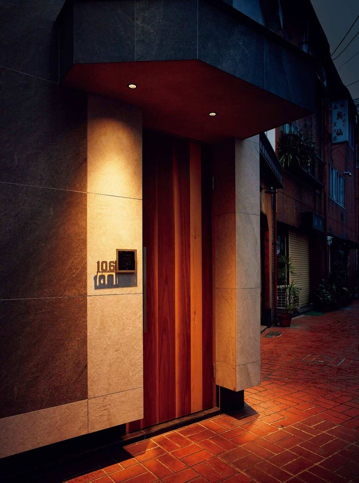 天神橋筋六丁目『熊の焼鳥106』の外観