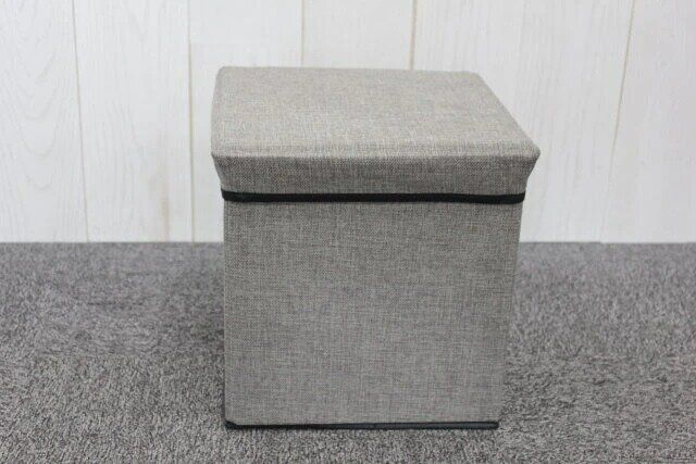 ダイソー 椅子になる収納スツール（無地）