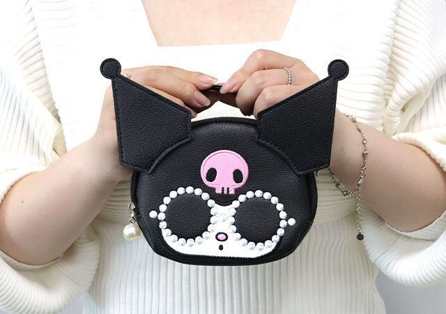 宝島社のムック付録のクロミとアジョリーのポーチ5