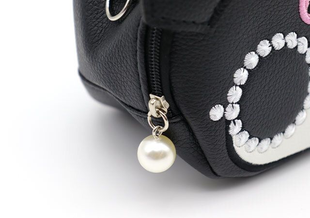 宝島社のムック付録のクロミとアジョリーのポーチ4