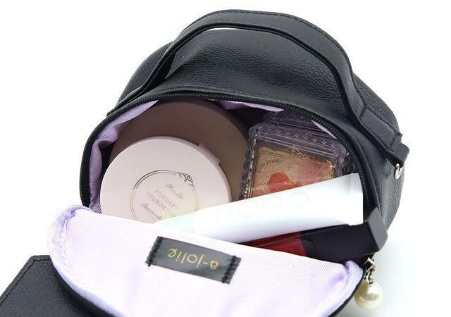 宝島社のムック付録のクロミとアジョリーのポーチ8