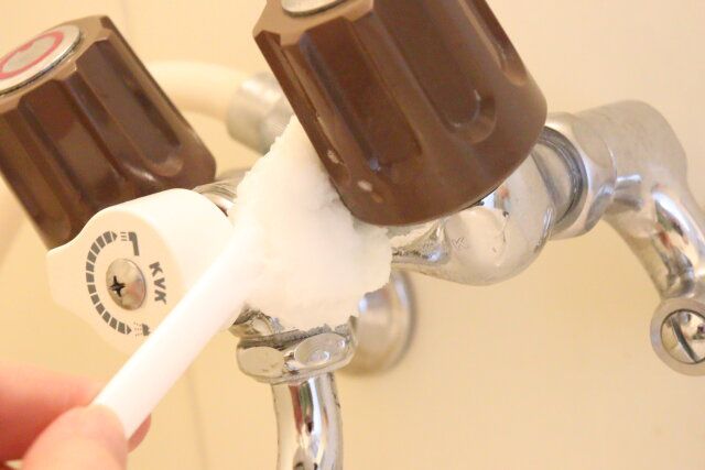 ダイソーの溝に入る隙間の達人ちょこっとお掃除小箒＆ミニモップ