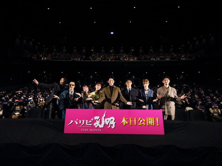 向井理、上白石萌歌が初日舞台挨拶に登壇！ 悩める＆TEAM HARUAにした「天才軍師」ならではのアドバイスとは？