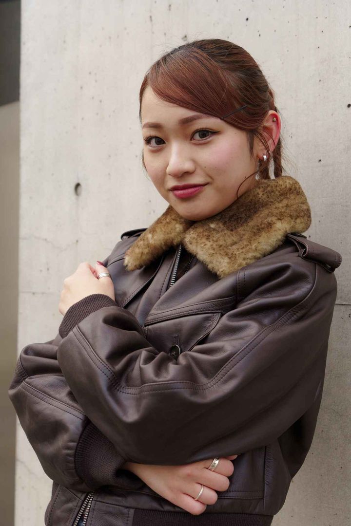 画像2: 細部で楽しむ派手すぎないギャルコーデがポイント！