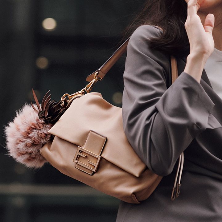 フェンディのショルダーバッグマンマ バゲット ミディアム