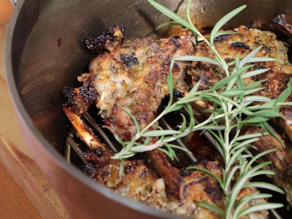 「意外と知らない」ダッチオーブンの正しい使い方知ってる？画期的なテクニックも徹底解説！