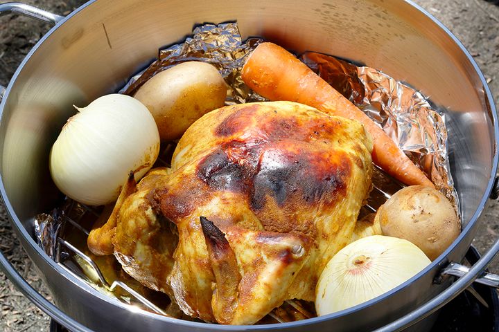 「意外と知らない」ダッチオーブンの正しい使い方知ってる？画期的なテクニックも徹底解説！