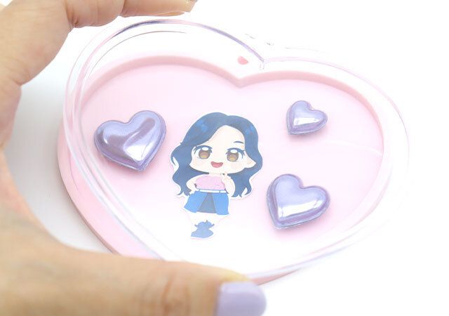 ダイソーのデコレーションキーホルダーはケースに厚みがある