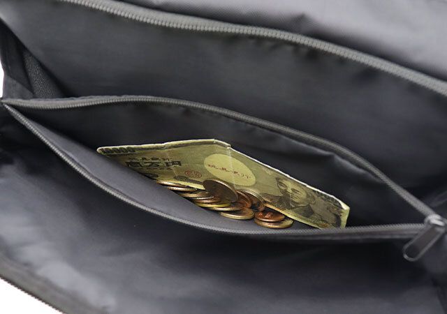 WOODS黒バッグ付録レビューお財布