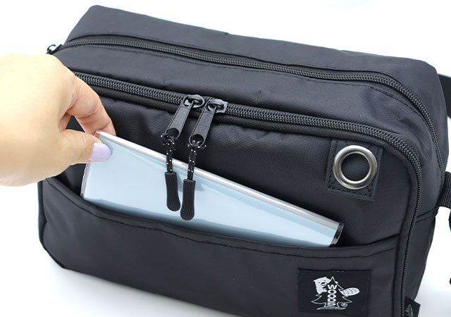 WOODS黒バッグ付録レビューフロントポケット