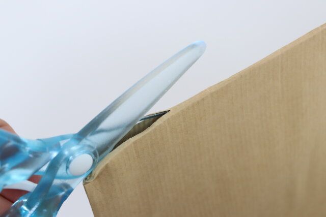 プラ製クリア安全はさみ（スプリング付、ブルー） 切れ味