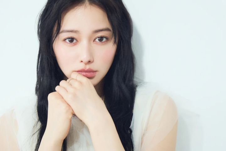 山本舞香さん 夏メイク マキアオンライン