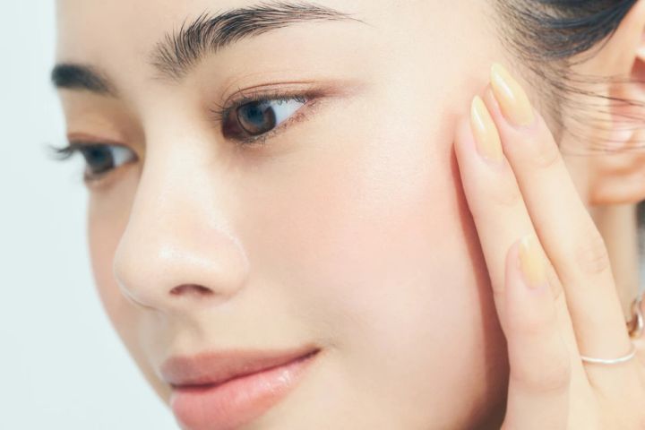 安斉星来さん 夏メイク HOW TO MAKE-UP③