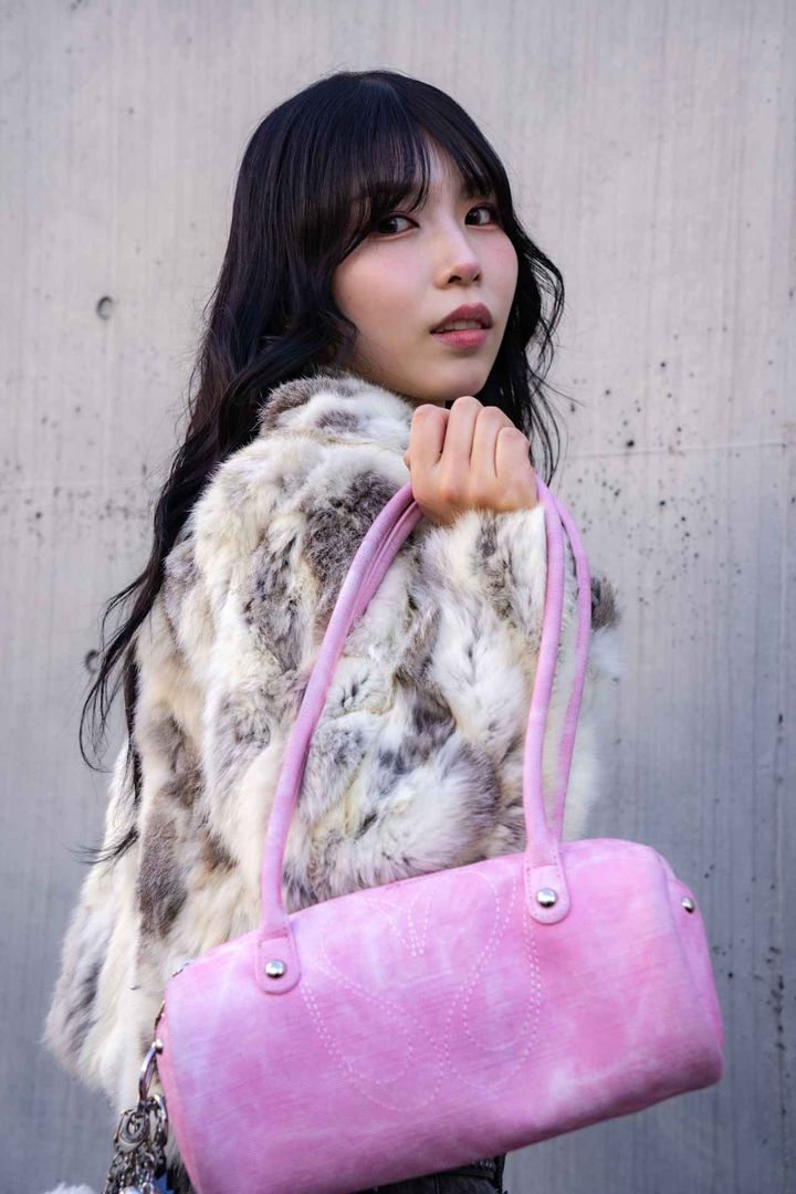 画像4: 流行りのカラーも押さえた、スタイルアップのお手本コーデ！