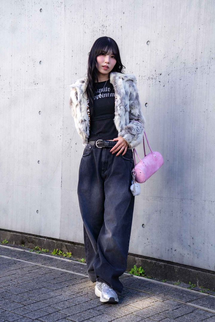 画像1: 流行りのカラーも押さえた、スタイルアップのお手本コーデ！