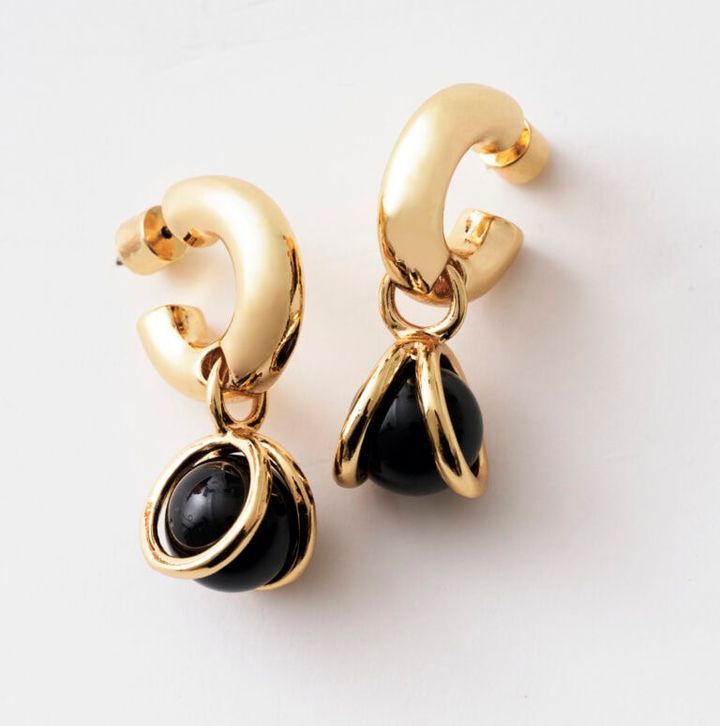 ピアス¥2,990／ザラ（ザラ カスタマーサービス）