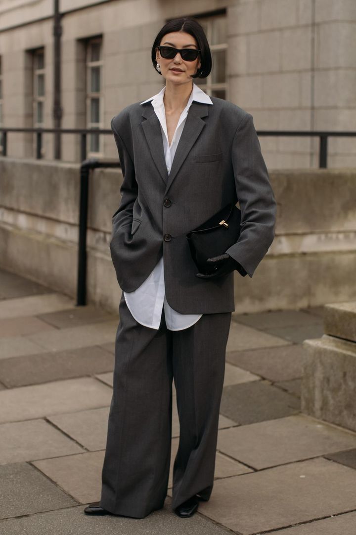 画像: ビッグサイズをさらに着崩して小粋なムードを醸す