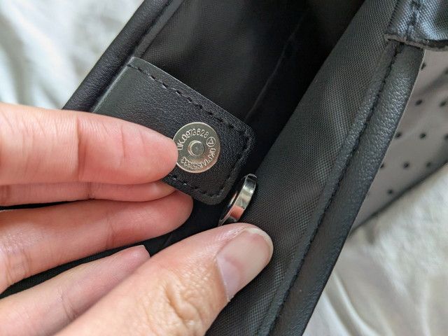 piumスクエアバッグボタン