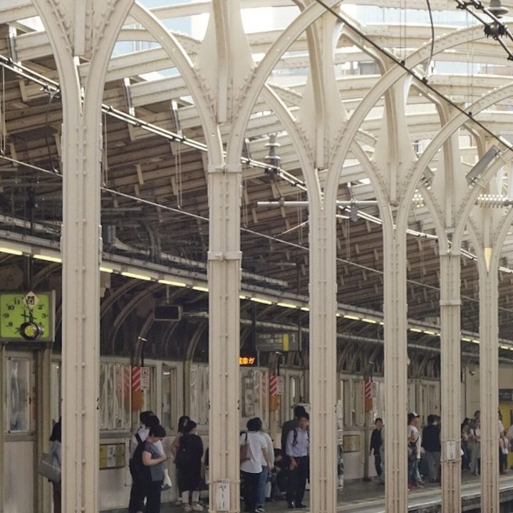JR東日本浅草橋駅鉄柱 