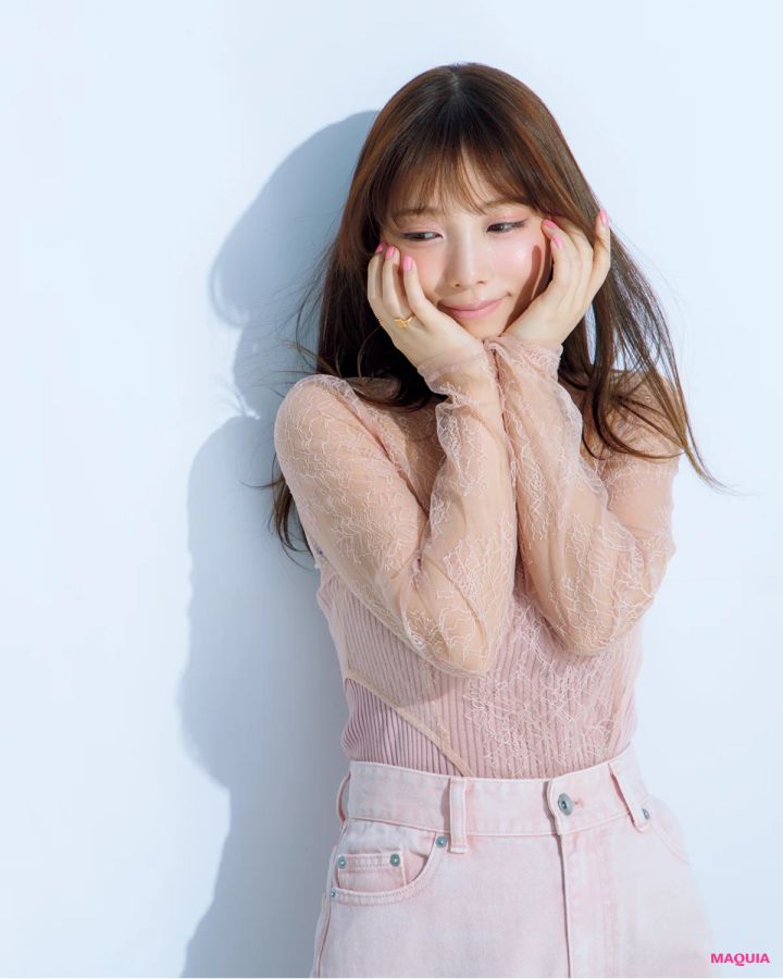 与田祐希さんが夏を楽しむ「涼盛メイク」に挑戦！ ミルキーなピンクLipで透明感をひとり占め_5