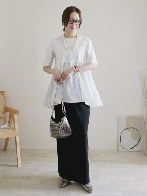 黒タイトスカートコーデ4