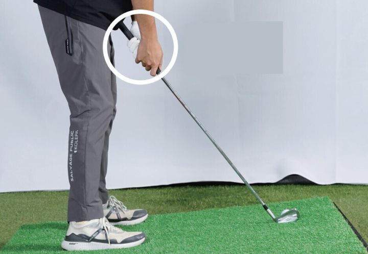 アイアンの傾斜での打ち方は？