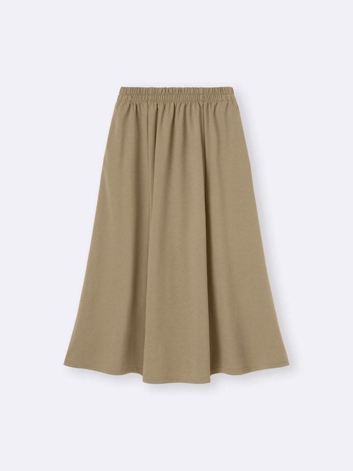 画像2: 出典：GU