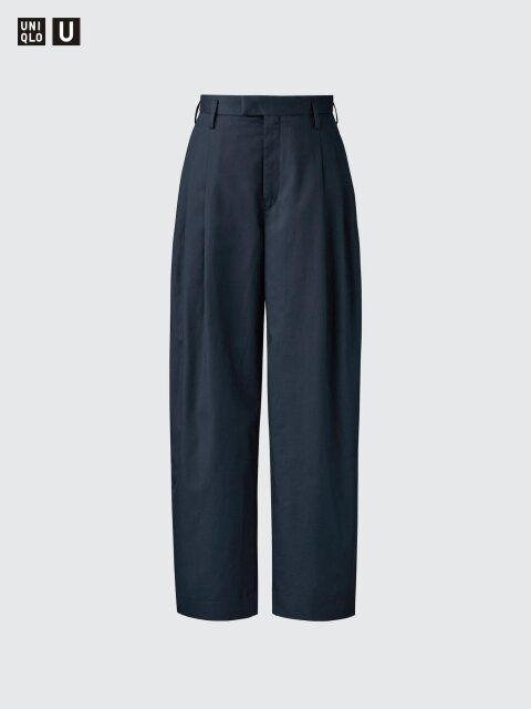 ユニクロのコットンブレンドタックワイドパンツ