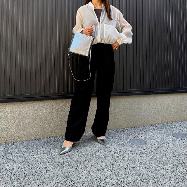 GUのシアーブルゾンとパンツのコーデ