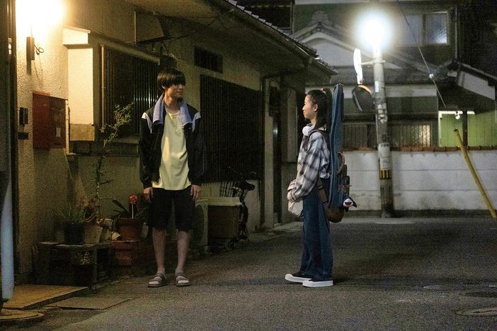 萩原さん演じる小西と伊東さん演じるさっちゃんが向かいあうシーン