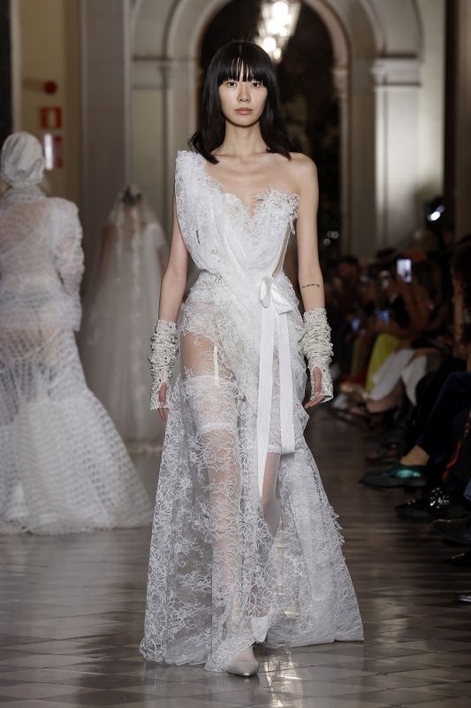 ヴィヴィアン・ウエストウッド 2026年春夏ブライダルコレクションより。