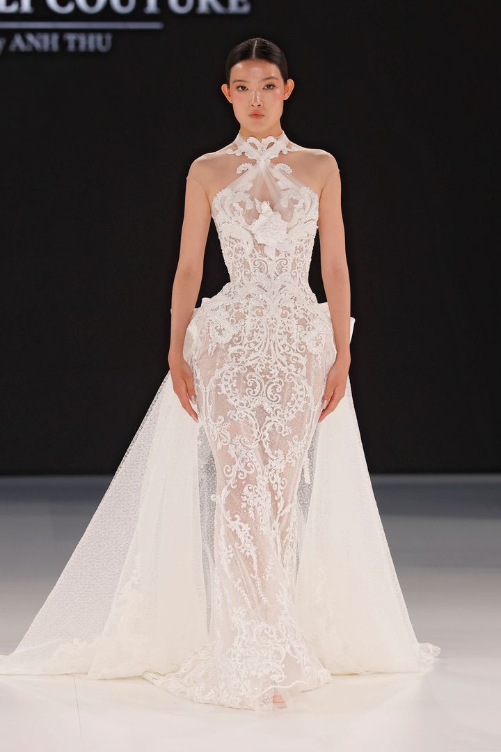 ジョリ・ポリ・クチュール 2026年春夏ブライダルコレクションより。