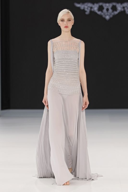 マルコ＆マリア 2026年春夏ブライダルコレクションより。