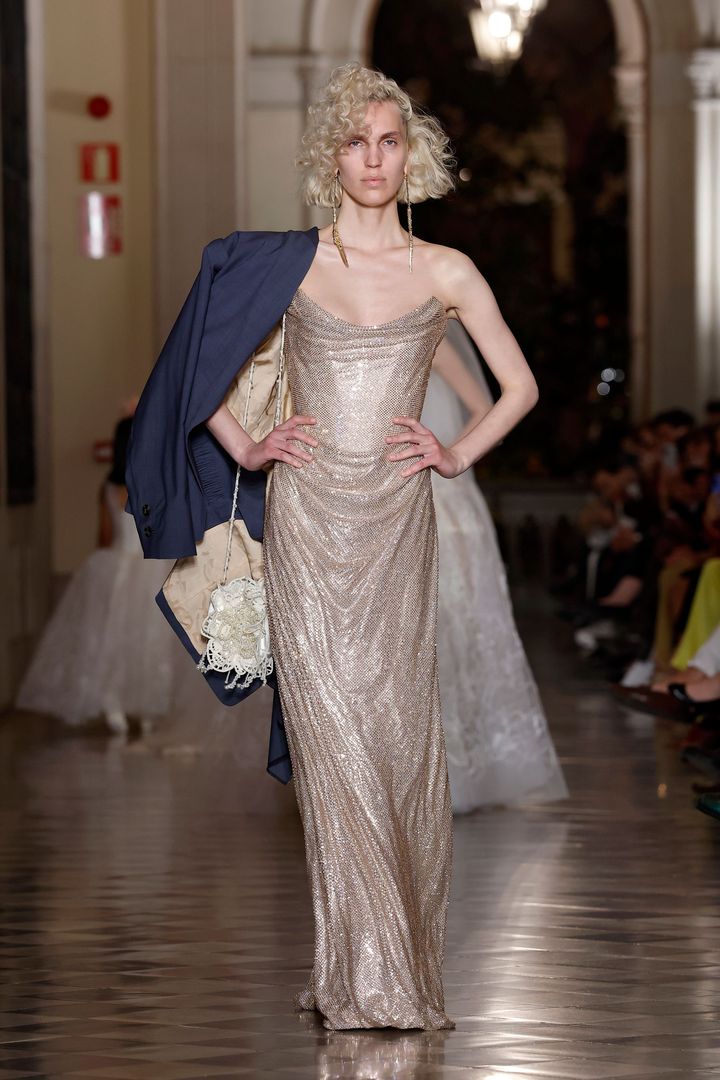 ヴィヴィアン・ウエストウッド 2026年春夏ブライダルコレクションより。