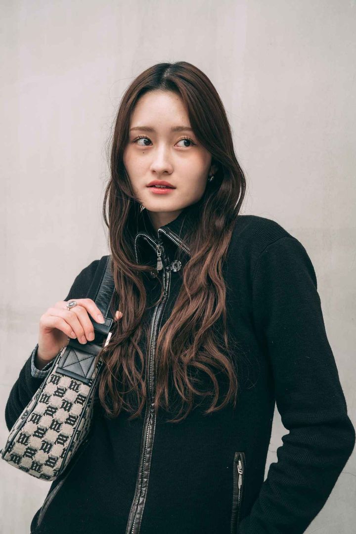 画像2: 程よいカジュアルさを出すポイントはシャツにアリ！