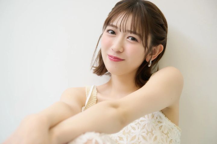 超ときめき♡宣伝部・小泉遥香さん初のソロ写真集「はるのとなり。」が発売！ 撮影前の美容ルーティンを取材_3
