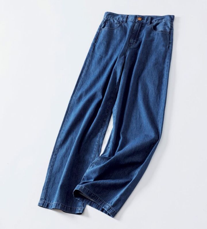 23区のデニム見えストレートパンツ