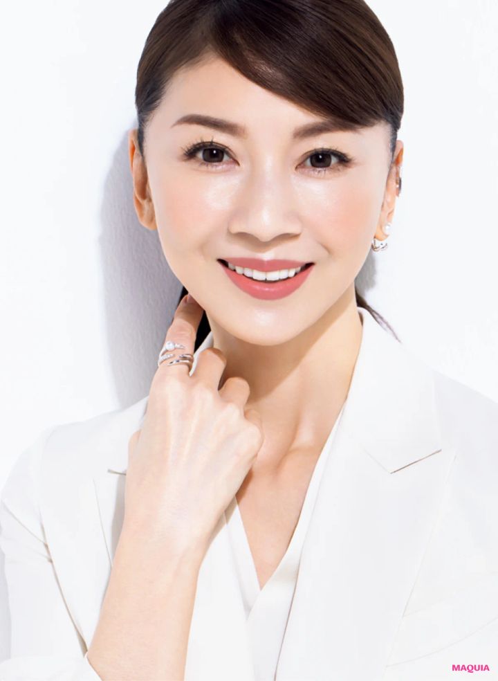 君島十和子さんが選ぶ、落ちないリップ名品。食べても飲んでも美人印象はそのまま！_5