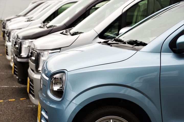 車の「乗車定員」を超える人数を乗せて運転したらどうなる？