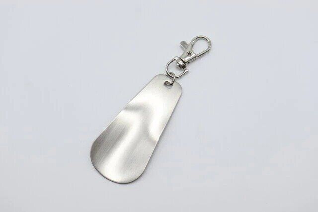 ダイソーの靴べらキーホルダー（ステンレス）