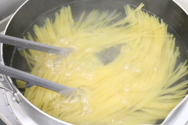 先がつかないシリコーントング 使用例