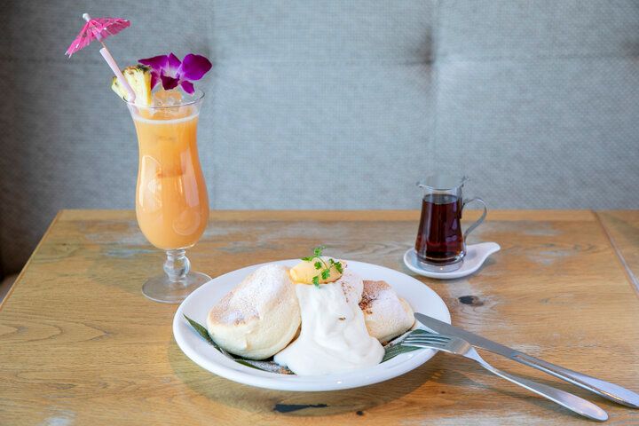 横浜の絶景とハワイ気分が楽しめる♪ふわっふわパンケーキが魅力の「Merengue Makana」