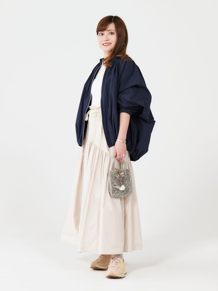 クラウドチームVERY宮澤美那の春のブルゾンコーデの全身