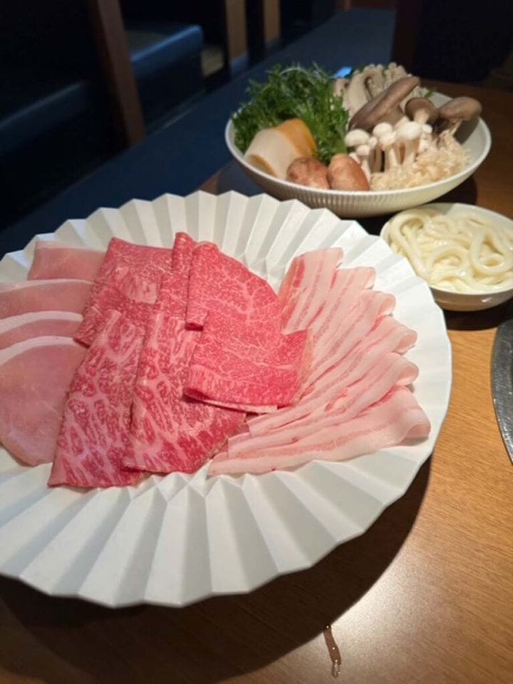 お肉