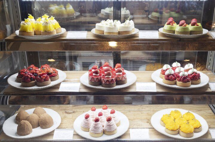 まるでフランスへ旅をする気分 ♪ 京都・西陣「cafe cirque」できらめくミニタルトを